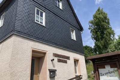 Das frühere Gunzener Gemeindeamt steht weiter zum Verkauf.
