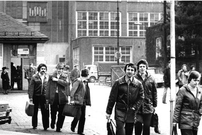 Schichtwechsel im VEB „8. Mai“ Anfang der 1980er-Jahre.