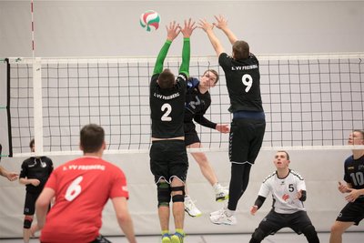Die Volleyballer des 1. VV Freiberg wollen die Konkurrenz auch diese Saison wieder so abblocken, so wie im Vorjahr die VSG Reichenbach.