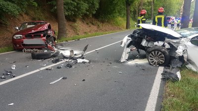 Auf der Hofer Landstraße/B 173 hat sich am Freitagnachmittag ein Unfall ereignet. 