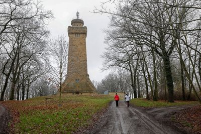 Das Gelände am Bismarckturm in Glauchau ist Austragungsort des Glühweinlaufes.