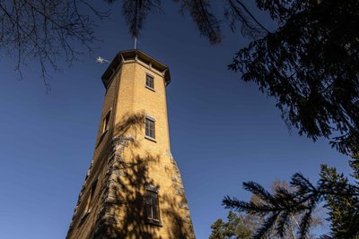 Am Perlaser Turm gibt es nicht nur viele Freizeitangebote für die Treuener, sondern auch einen Imbiss, den Familie Weller - unterstützt von zwei Helfern - führt.