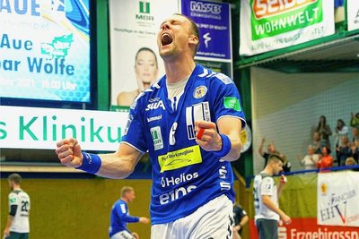 Aues Kapitän Kevin Roch will nicht nur über Siege jubeln - sondern nach der Saison auch über den Aufstieg. 
