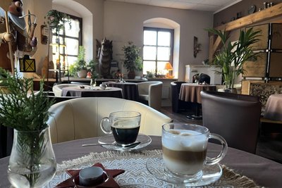 Klein, gemütlich und beliebt waren die „Kaffeeträume“ am Unteren Markt in Schwarzenberg.