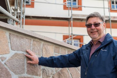 Johannes Voigt ist Bürgermeister der Gemine Königshain-Wiederau, die der Schulträger ist.