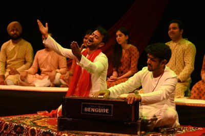 Das indische Musical Jo Dooba So Paar ist am 26. und 27. Juni im Spinnbau zu erleben.