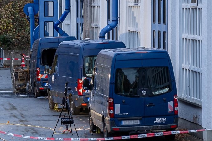 Nach Anschlag auf Rodewischer Firma 30.000 Euro für Hinweise - Freie Presse