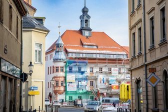 1200 Umzugskartons gepackt: Wie in Oederan ein ganzes Rathaus umzieht - Bald ist das Oederaner Rathaus keine Dauerbaustelle mehr. Die Verwaltung zieht ein, wird aber erst am 17. November wieder einsatzfähig sein. Die Sanierung kostet mehr als fünf Millionen Euro. 