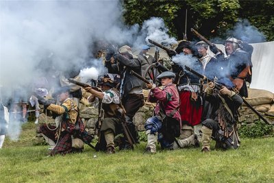 Was wie eine Zeitreise in den Dreißigjährigen Krieg anmutet, ist authentische Darstellung von Gefechtsszenen aus der Zeit von 1618 bis 1648.