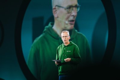Rainer Striebel, langjähriger Vorstandsvorsitzender der AOK Plus, zu seiner Verabschiedung vor fast 5.000 Kolleginnen und Kollegen in der Messe Erfurt.