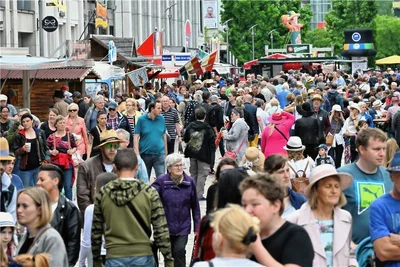 Mit 250.000 Einwohnern ist Chemnitz nach Berlin, Leipzig und Dresden die viertgrößte Stadt im Osten Deutschlands.