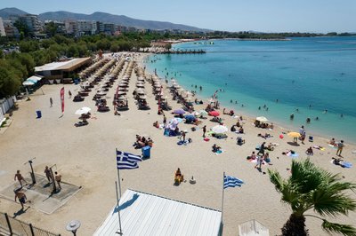 In Griechenland wird die professionelle Strandnutzung künftig aus der Luft kontrolliert. (Archivbild)