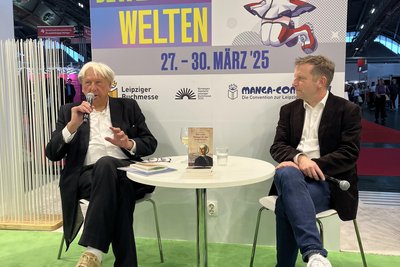 Autor Eberhard Görner (links)mit Verleger Christian Wobst auf der Frankfurter Buchmesse.