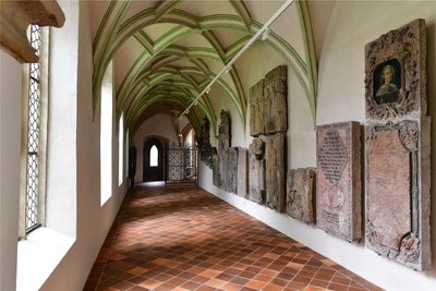 Blick in den Kreuzgang des Domes St. Marien zu Freiberg.