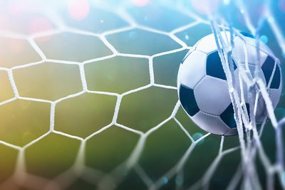 In der 1. Fußball-Kreisklasse wird nach dem 4. Spieltag nicht über Tore, sondern über den Spielabbruch in Steinpleis diskutiert.