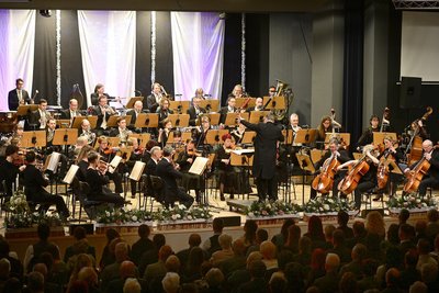 Klassik vom Sinfonieorchester Markneukirchen unter Leitung von Matthias Spindler.