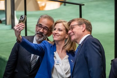 Wahlkampf gegen Freunde: Außenminister Wadephul mit seiner Amtskollegein aus Österreich, Beate Meinl-Reisinger, und seinem portugiesischen Amtskollegen Paulo Rangel.