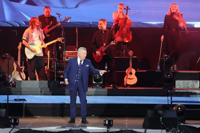 Roland Kaiser machte mit seiner Tour „Die Open Airs - Sommer 2025“ auf der Waldbühne Station.