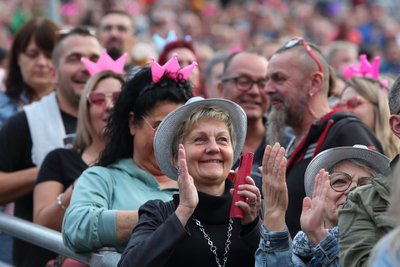 11.500 Fans bejubeln Schlagerstar Roland Kaiser am Samstag in Schwarzenberg.