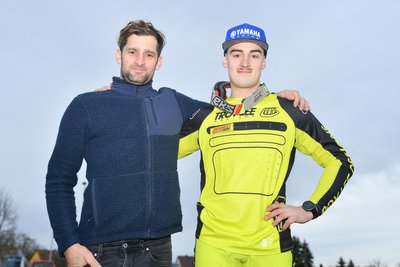 Edward Hübner (l.) und Hannes Lehmann aus Penig freuen sich auf ein bereits ausverkauftes Haus in der Riesaer Arena.