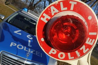 14-jähriger Mopedfahrer liefert sich Verfolgungsjagd mit der Polizei - 