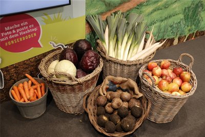Die Grüne Woche ist die Leitmesse für Ernährung, Landwirtschaft und Gartenbau in Deutschland. 38 Unternehmen und Vereine präsentieren sich in der Sächsischen Halle.