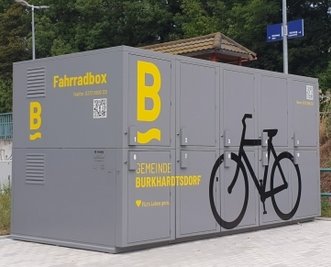 In Meinersdorf können jetzt abschließbare Boxen einer Fahrradstation genutzt werden. 