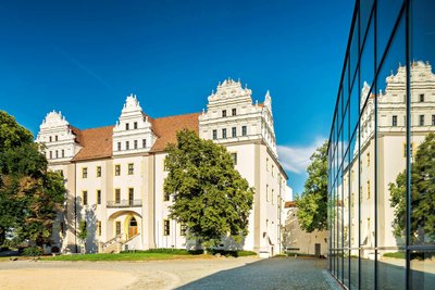 Das Sächsische Oberverwaltungsgericht hat seinen Sitz in der Ortenburg in Bautzen. Es wies jetzt eine Beschwerde des Erzgebirgskreises ab.
