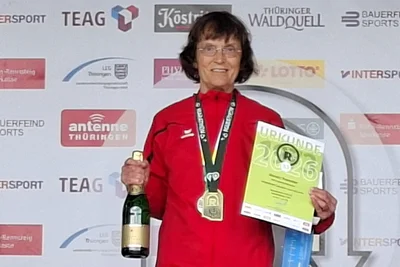 Kerstin Trommler konnte sich am Samstag den Sieg beim Rennsteig-Marathon in ihrer Altersklasse sichern.