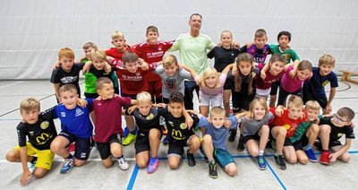Die erste Sportklasse ihrer Art: Die 5a des Plauener Diesterweg-Gymnasiums. Die Schule bietet damit ein Zusatzangebot zum Vereinssport. 