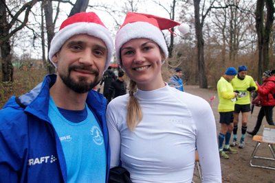 Michael Siegel und Lotta Hanzelmann hatten in Zwickau sichtlich Freude an ihrem sportlichen Start in den zweiten Advent.