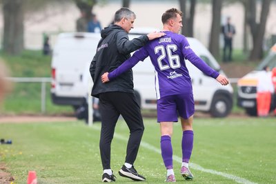 Pechvogel Kilian Jakob: Erst schoss er ein Tor, dann musste ihn FCE-Trainer Jens Härtel wegen einer Adduktorenverletzung vom Feld nehmen.