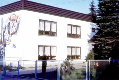 Das Foto zeigt den Anbau der Kita Halsbrücke im Jahr 1988.