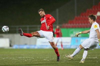Ronny König in Aktion. Für den FSV Zwickau ist der 38 Jahre alte Routinier nach wie vor sehr wertvoll. 