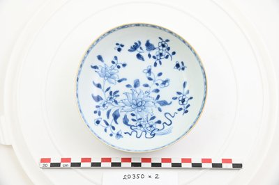 Sieht fein geputzt fast aus wie neu: das vermutlich chinesische Porzellan aus dem Schiffswrack. (Handout)