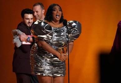 Die US-amerikanische Sängerin Lizzo bei den Grammy-Awards. (Archivbild)