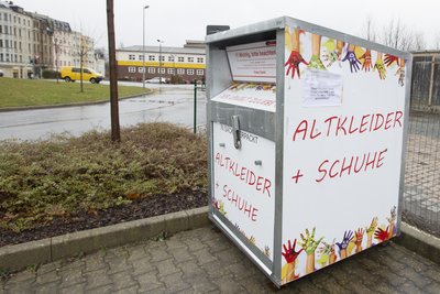 Der Container auf dem Netto-Parkplatz an der Pausaer Straße ist Geschichte.