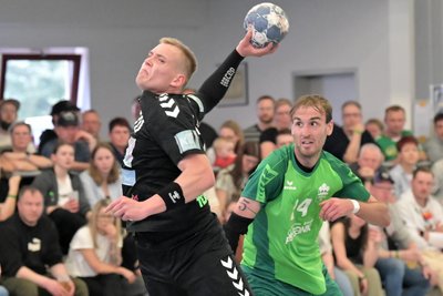 Max Briest (l.) war so richtig in Fahrt und traf gegen Rückmarsdorf zehnmal.