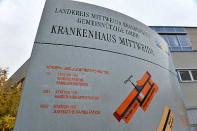 Die stationäre Versorgung der Klinik für Kinder- und Jugendpsychiatrie in Mittweida wird am Monatsende vorübergehend eingestellt.
