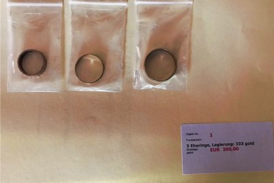 Ersteigert werden können auch Eheringe. Die drei Goldstücke sind mit einem Einstiegsgebot von 200 Euro angesetzt. 