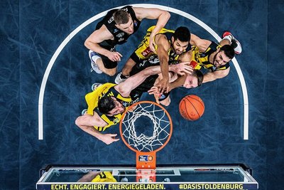 Hart umkämpft war das Spiel der Niners in Oldenburg. Am Ende verloren die Chemnitzer knapp mit 81:83.