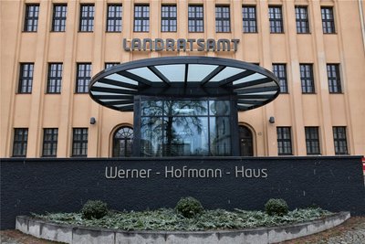 Am Werner-Hofmann-Haus an der Frauensteiner Straße 43 in Freiberg wird am Samstag der Holocaust-Gedenktag begangen.