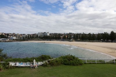 Der Coogee Beach ist ein beliebter Strand in Sydney.