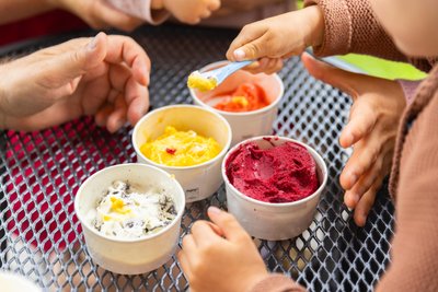 Unter den 14 Sorten sind mehrere Sorbets, zubereitet aus frischen Früchten.