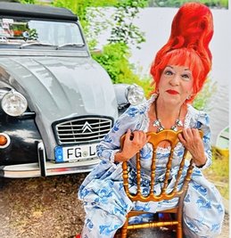 Birgit Meyer beim "Grafen von Luxemburg" 2022 auf der Seebühne Kriebstein. 