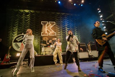 Power Plush live mit Kraftklub beim Lollapalooza-Festival in Berlin