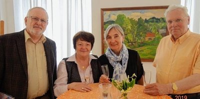 Dem Andenken und Erbe der Neuberin verpflichtet: Wolfgang Viebahn, Heidrun Bachmann, Marion Schulz und Wolfgang Richter bei der Vereinsgründung. 