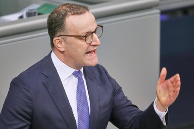 Muss nun die Dinge im Hintergrund regeln: Unionsfraktionschef Jens Spahn (CDU).