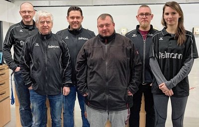 Alexander Hentsch (von links), Jürgen Barth, Aron Fläschendräger, Ronny Schnabel, Pascal Schön und Anna Goller gewannen am letzten Wettkampftag die Vizemeisterschaft der Landesliga Sachsen.