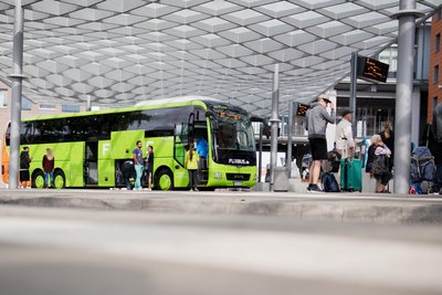 Flixbus ist unumstrittener Marktführer auf dem deutschen Fernbusmarkt. Sachsen liegt nahe am zentralen europäischen Drehkreuz Berlin.